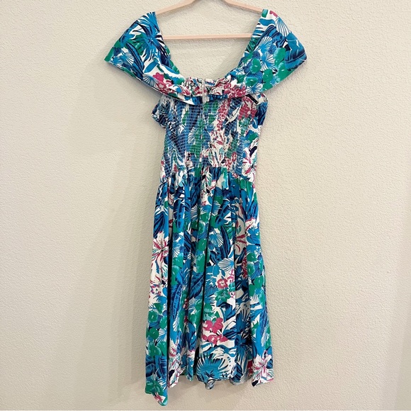 Vintage Inspired Off the Shoulder Skater Dress With Floral Hawaiian Print - Picture 8 of 12